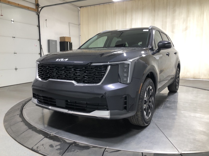 2025 Kia Sorento S photo 3