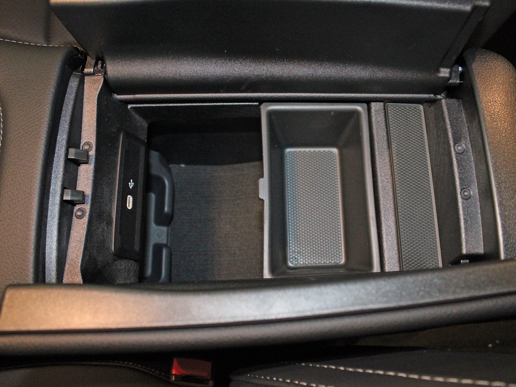 used 2026 Mercedes-Benz GLE car, priced at $64,998