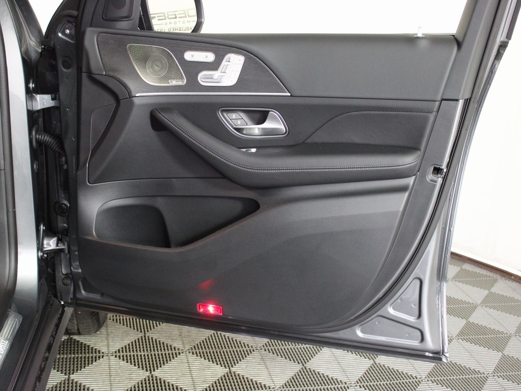 used 2026 Mercedes-Benz GLE car, priced at $64,998