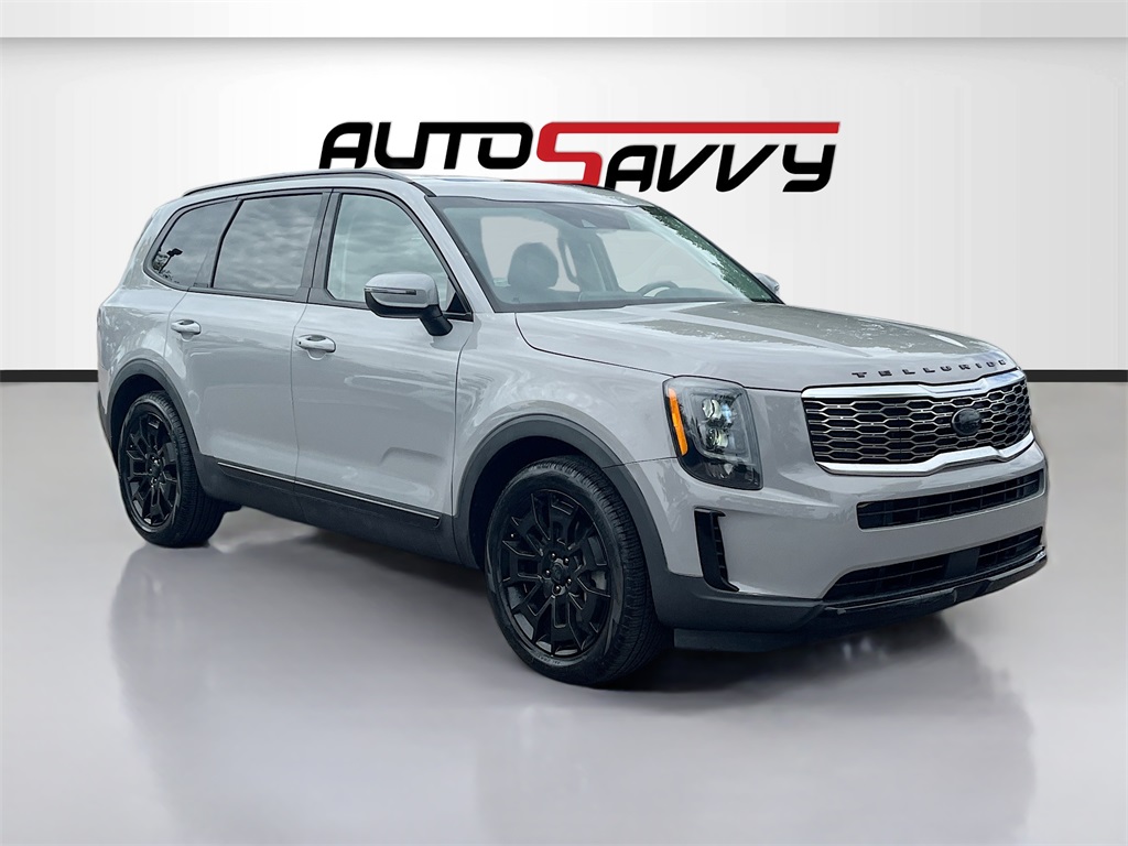 2022 Kia Telluride S photo 2