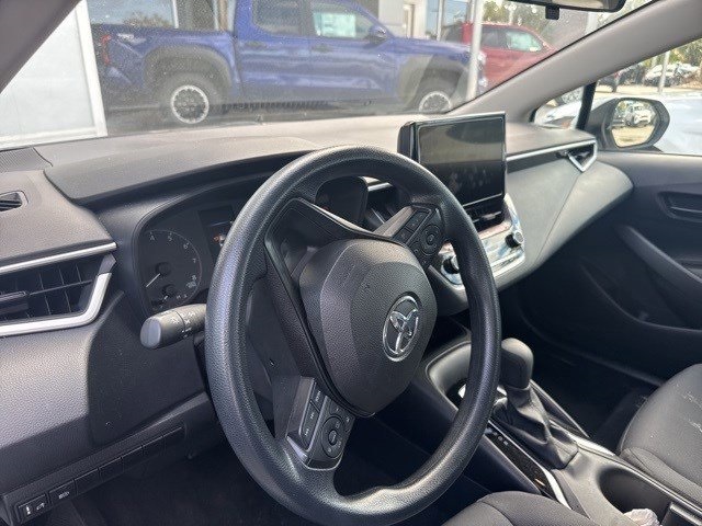 Used 2025 Toyota Corolla LE with VIN 5YFB4MDE9SP243423 for sale in Kansas City