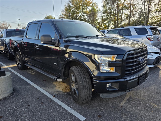 2015 Ford F-150 XLT's photo