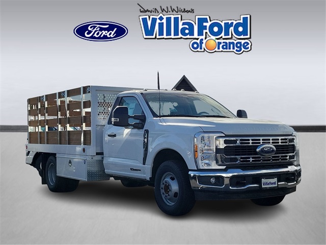 F-350 Super Duty Chassis Cab Regular Cab XL