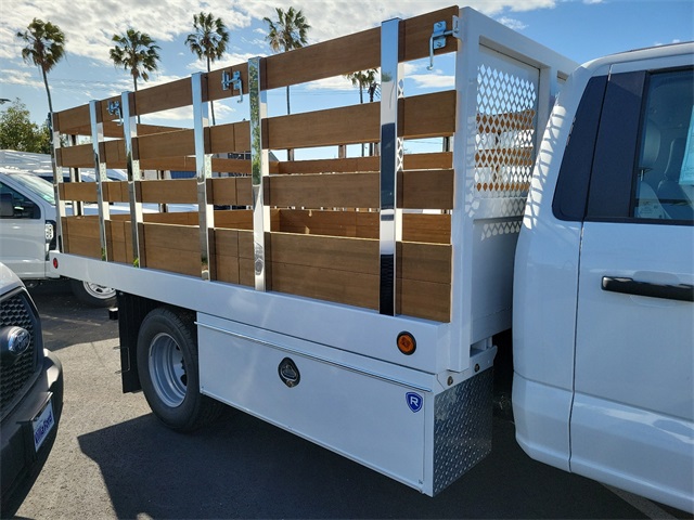 F-350 Super Duty Chassis Cab Regular Cab XL