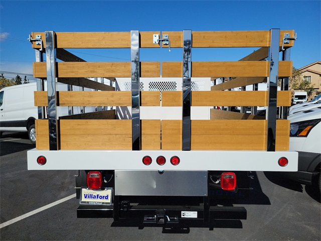 F-350 Super Duty Chassis Cab Regular Cab XL