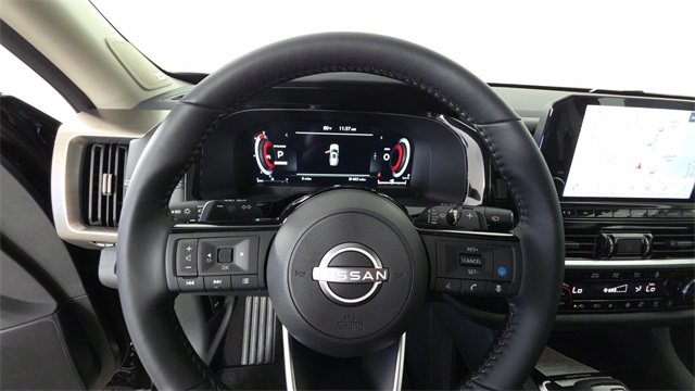 2025 Super Black Nissan Pathfinder Platinum FWD SUV