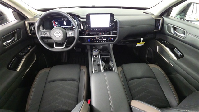 2025 Super Black Nissan Pathfinder Platinum FWD SUV
