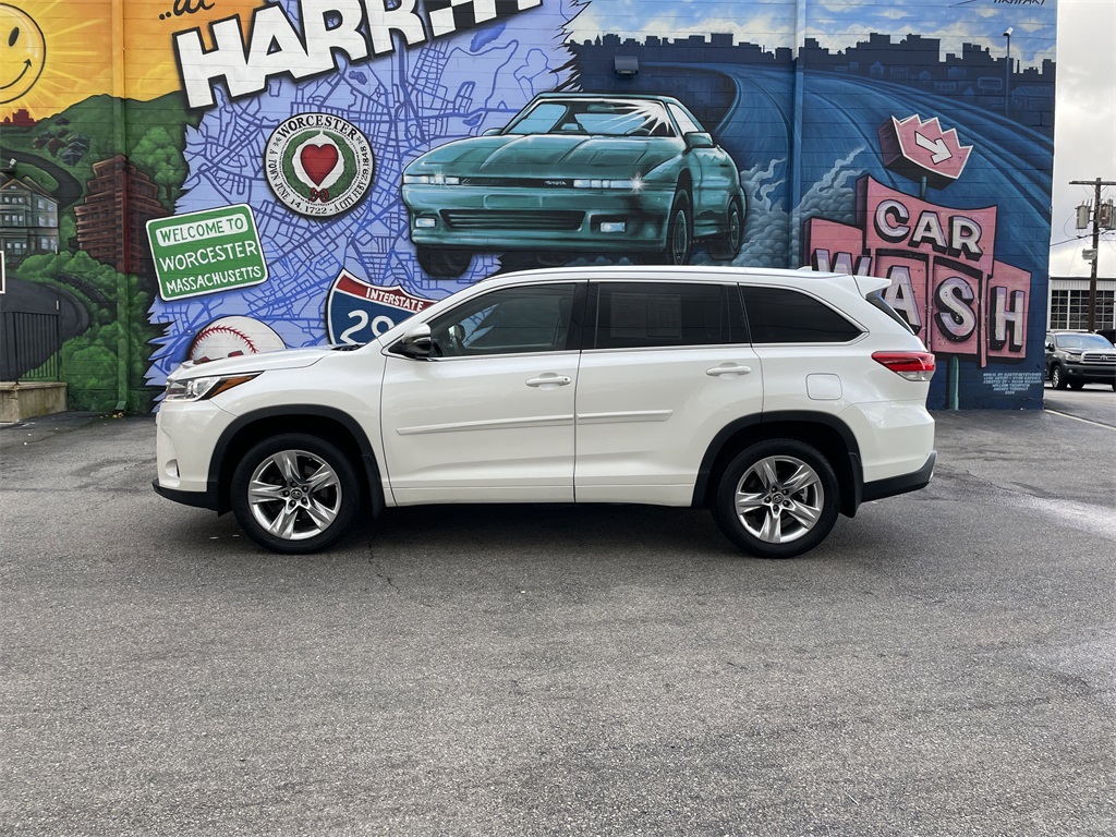 Used 2018 Toyota Highlander SUV