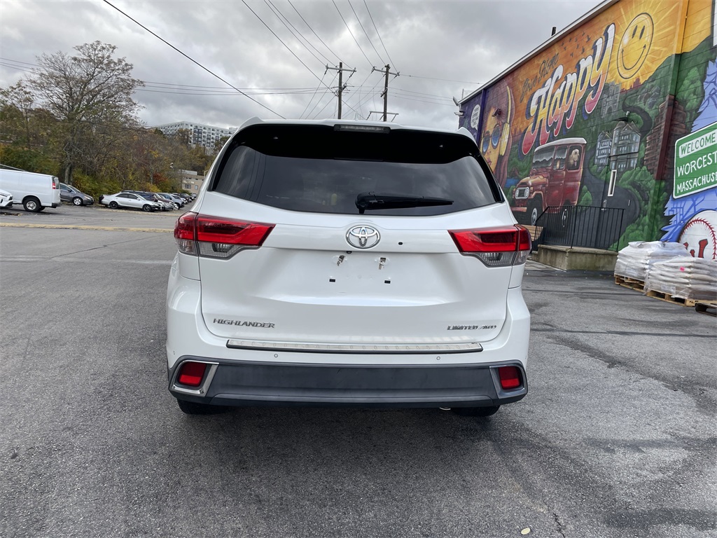 Used 2018 Toyota Highlander SUV