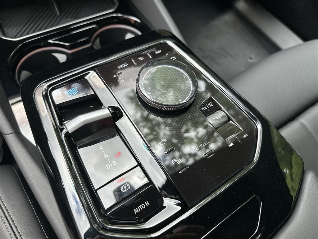 i5 xDrive40