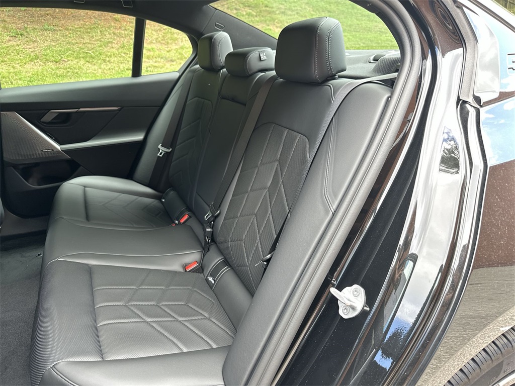i5 xDrive40