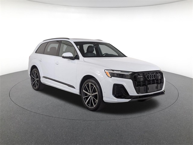 used 2025 Audi Q7 car, priced at $44,781
