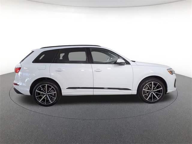 used 2025 Audi Q7 car, priced at $44,781