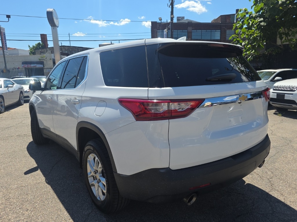 used 2018 Chevrolet Traverse car, priced at $15,895