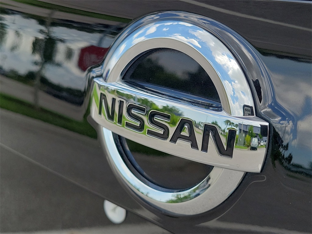 2022 Magnetic Black Pearl Nissan Rogue Sport S FWD SUV