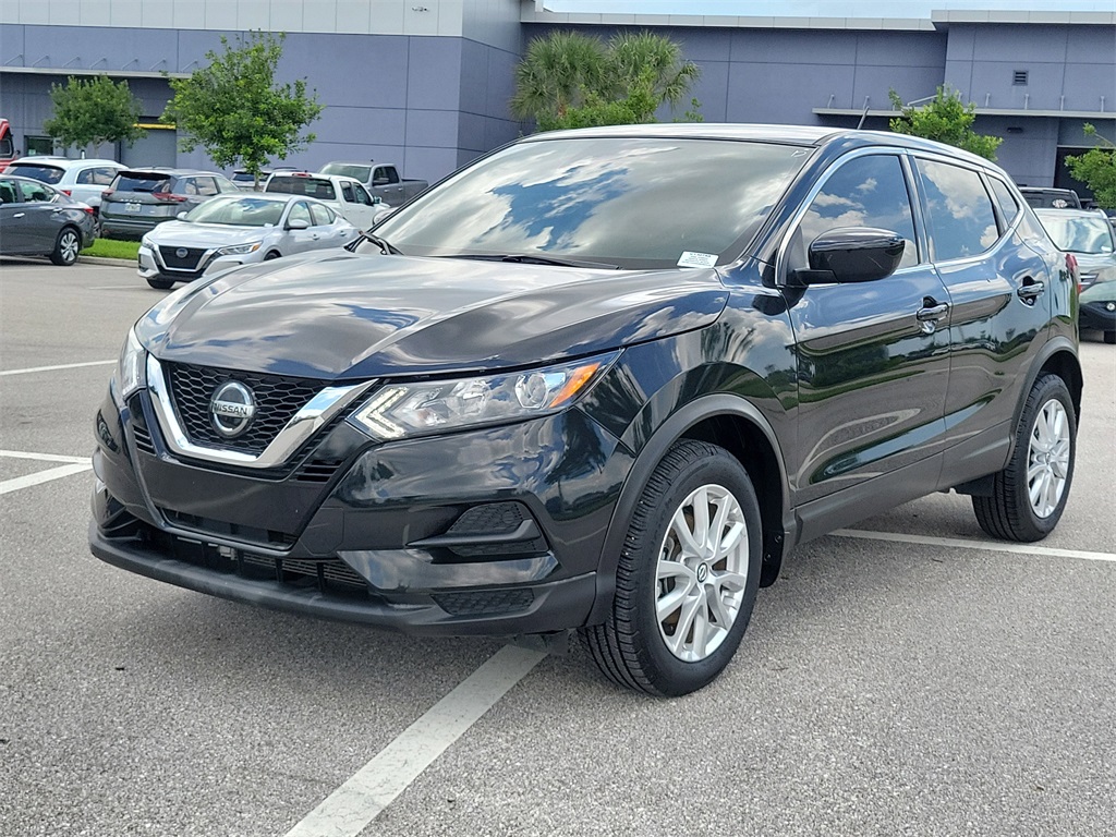 2022 Magnetic Black Pearl Nissan Rogue Sport S FWD SUV