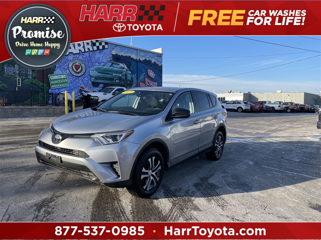 2018 Toyota RAV4 LE's photo