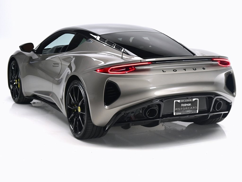 2025 Lotus Emira Base photo 4