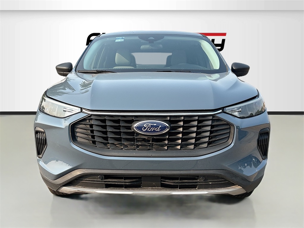 2024 Ford Escape Active photo 2