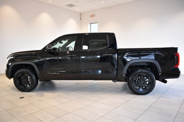 2026 Toyota Tundra SR5 CrewMax photo 3