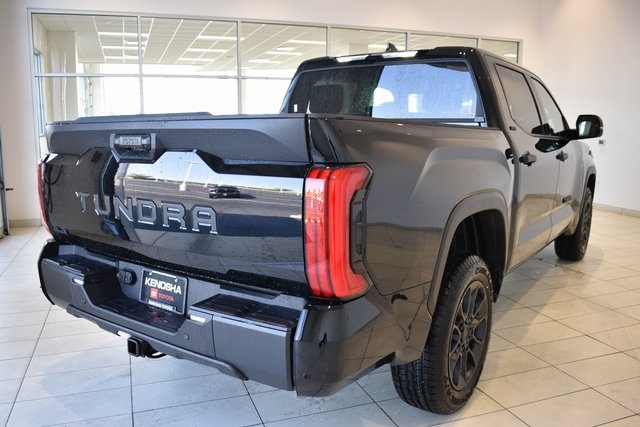 2026 Toyota Tundra SR5 CrewMax photo 5