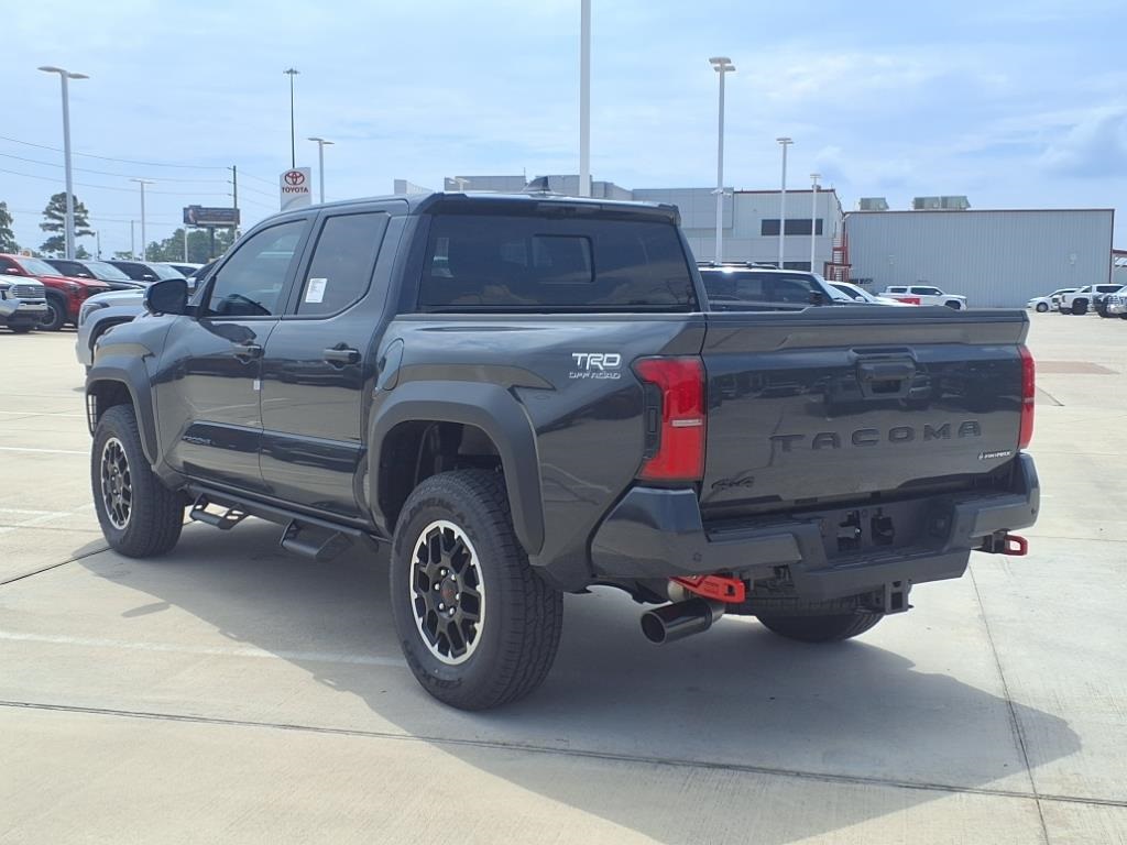 2025 Toyota Tacoma TRD Off-Road Double Cab photo 3