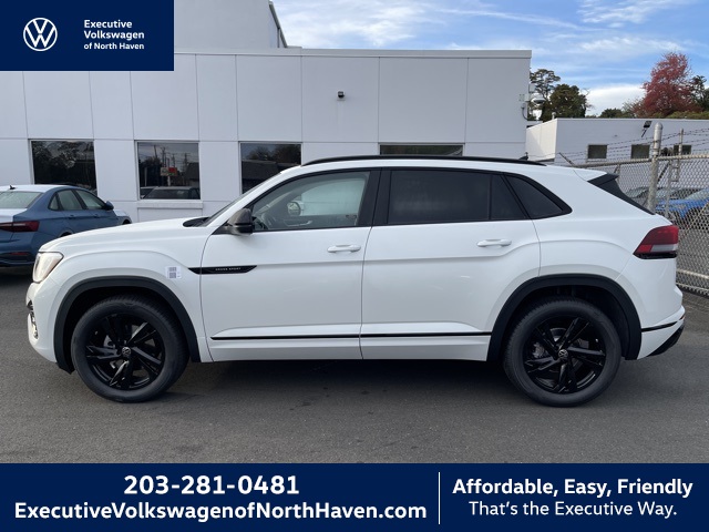 2026 Volkswagen Atlas Cross Sport SEL R-LINE's photo