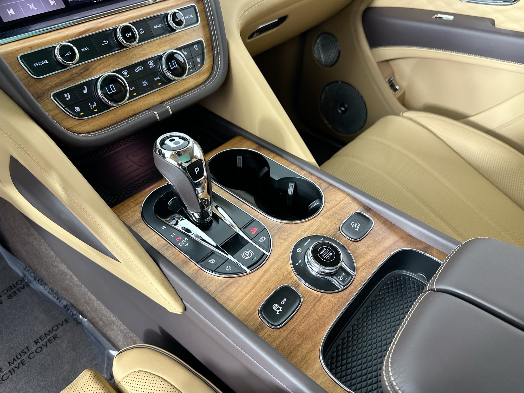 new 2025 Bentley Bentayga car