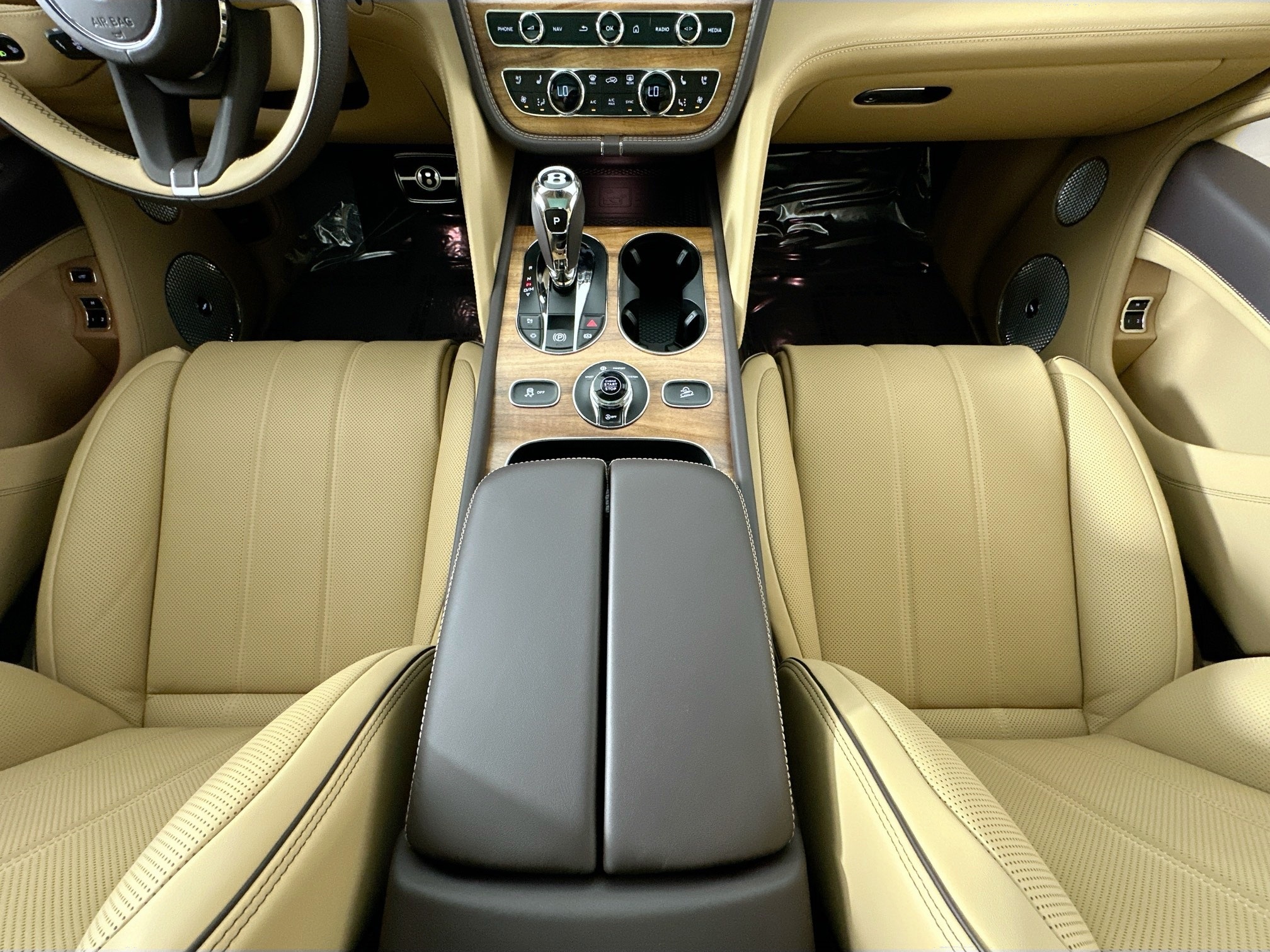 new 2025 Bentley Bentayga car