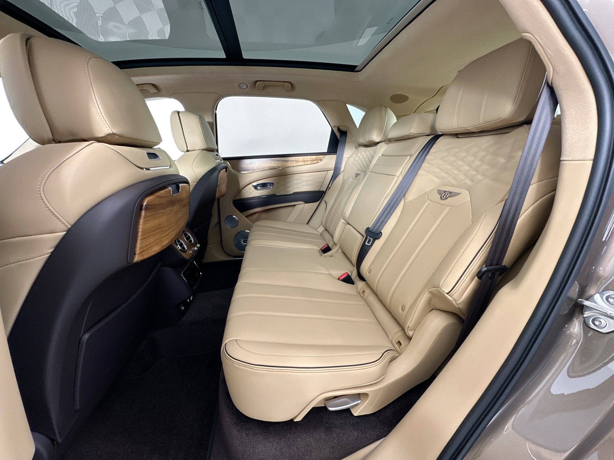 new 2025 Bentley Bentayga car