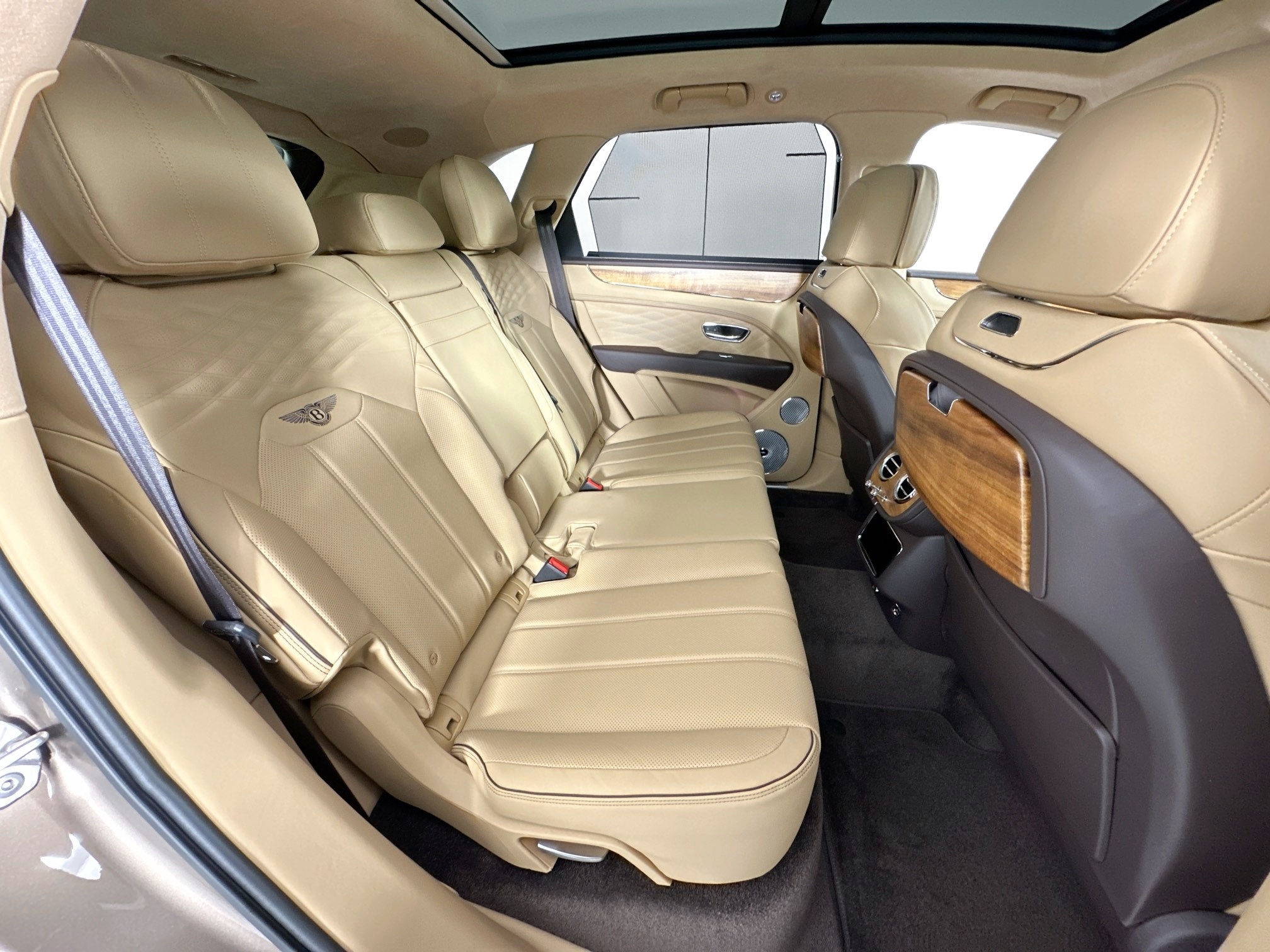 new 2025 Bentley Bentayga car