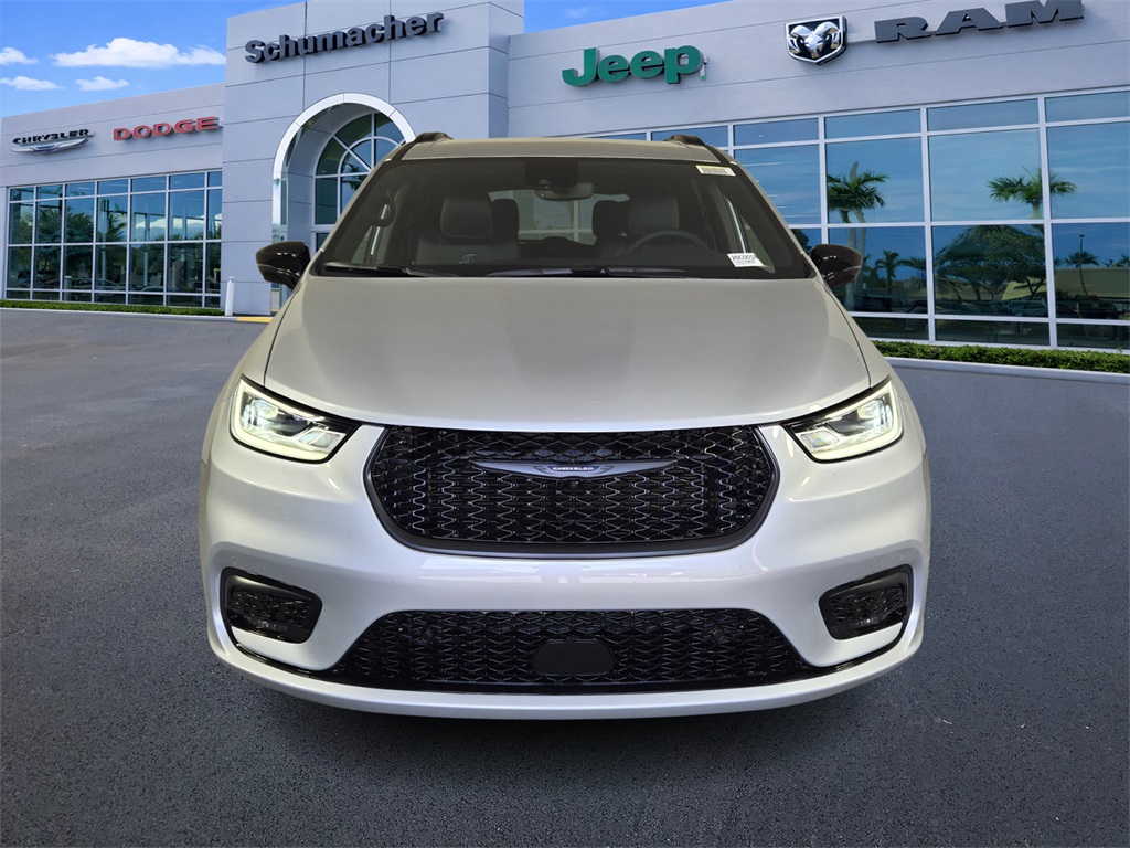 new 2026 Chrysler Pacifica car, priced at $44,807