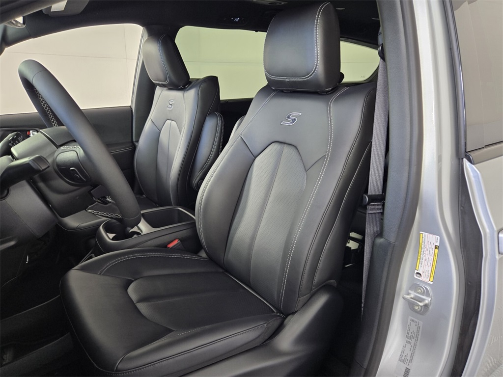 new 2026 Chrysler Pacifica car, priced at $44,807