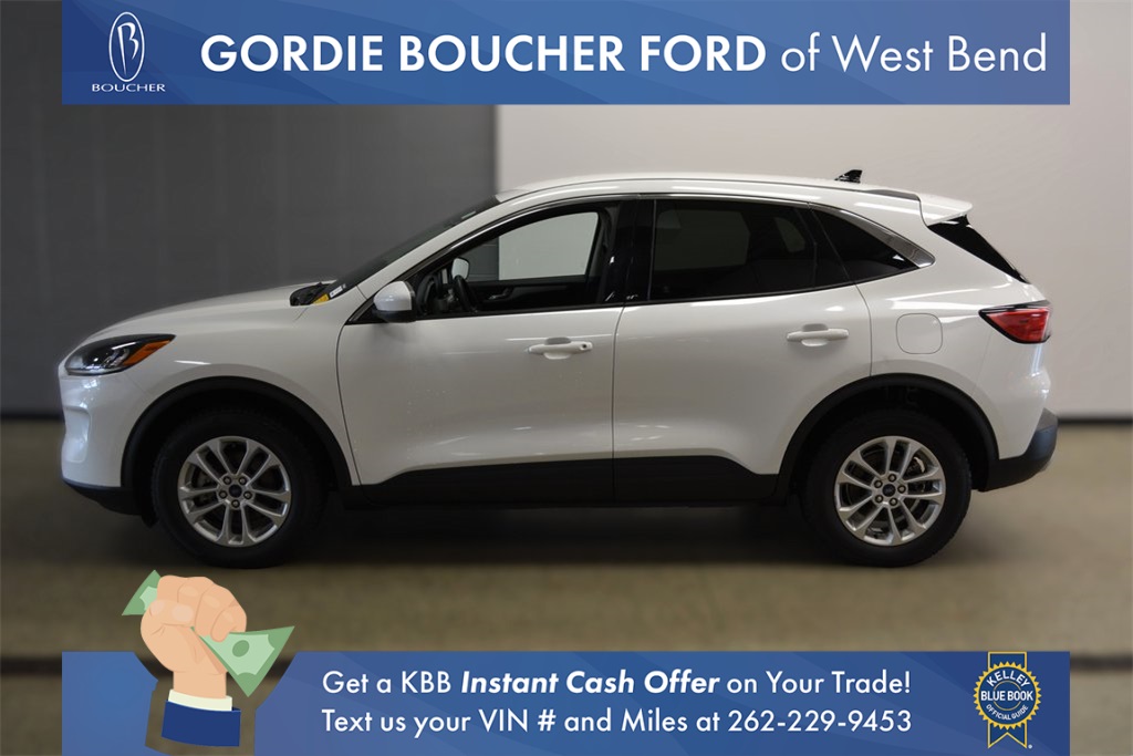 2020 Ford Escape SE photo 2