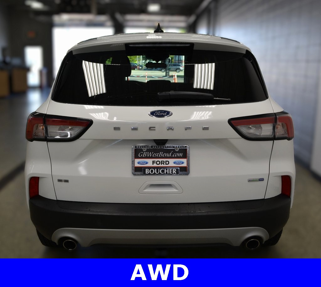 2020 Ford Escape SE photo 4