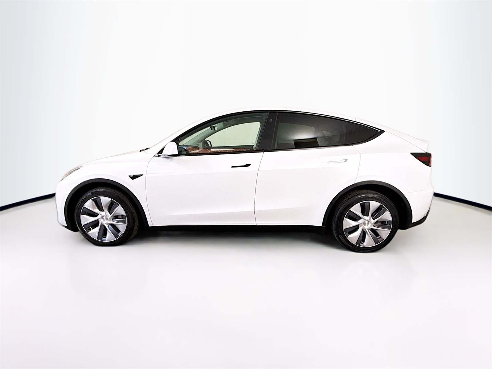 Used 2023 Tesla Model Y Long Range with VIN 7SAYGDEE8PA107612 for sale in Kansas City