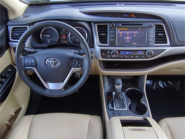 used 2016 Toyota Highlander car, priced at $18,911