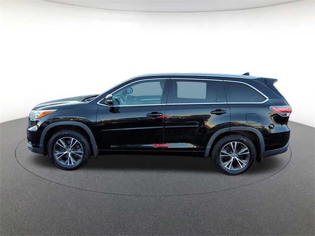 used 2016 Toyota Highlander car, priced at $18,911