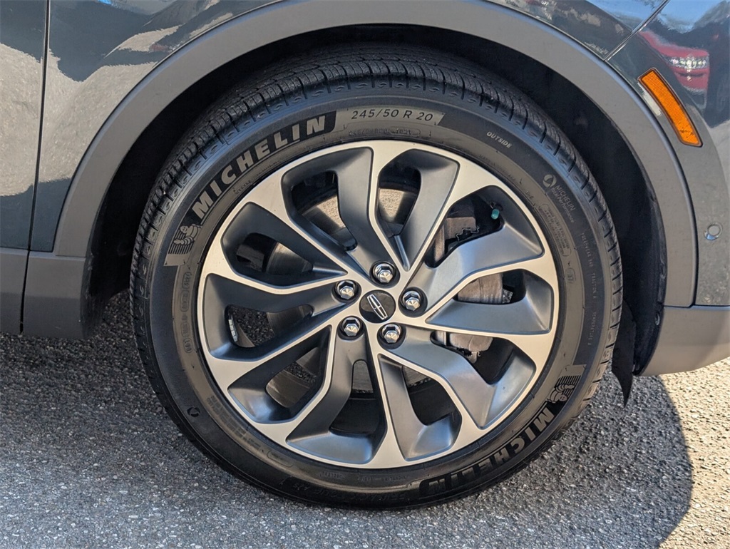 used 2021 Lincoln Nautilus car, priced at $28,988