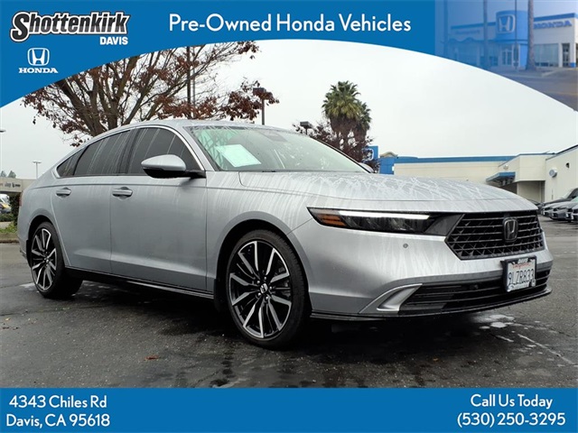 2024 Honda Accord Hybrid Touring's photo