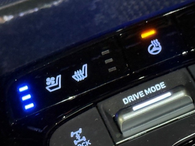 used 2024 Hyundai Tucson Hybrid car, priced at $31,317