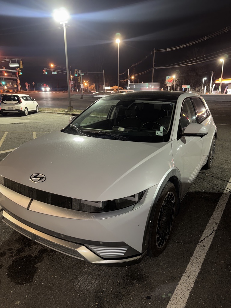 Used 2022 Hyundai IONIQ 5 Limited with VIN KM8KRDAF6NU102858 for sale in Cleveland, OH