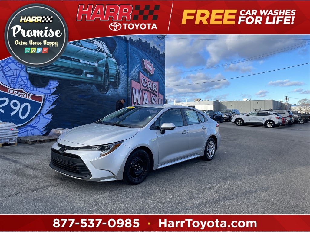 2023 Toyota Corolla LE's photo