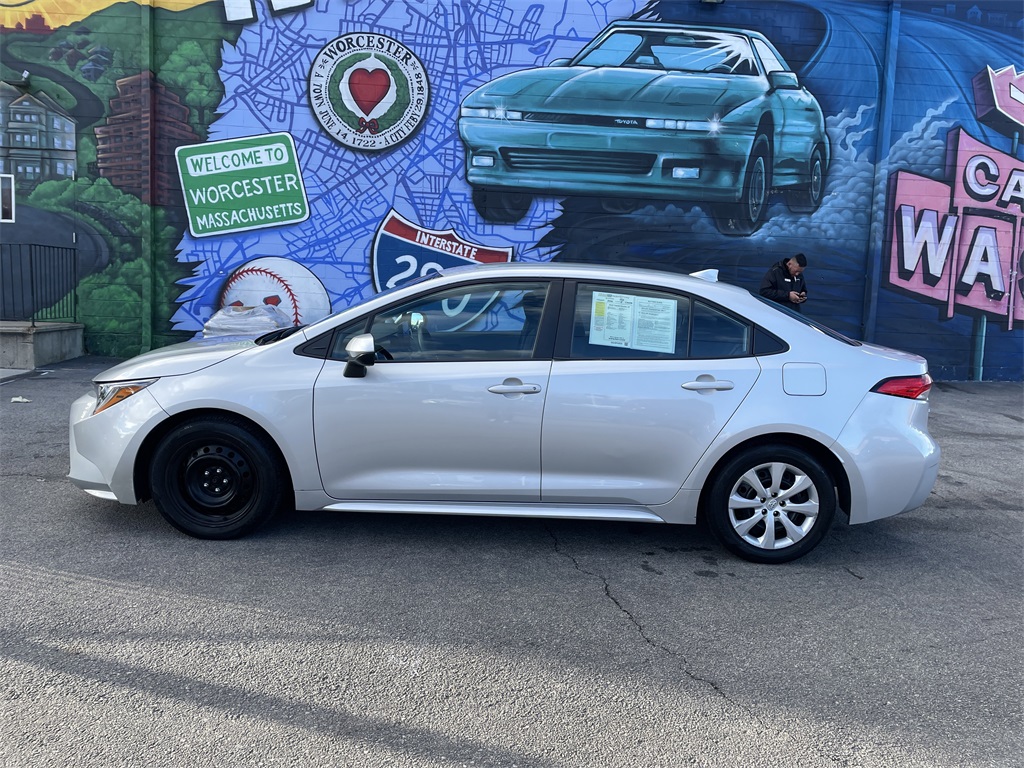 Used 2023 Toyota Corolla LE with VIN 5YFB4MDE4PP051012 for sale in Kansas City