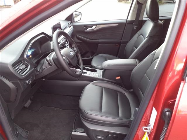 New 2022 Red Ford Titanium image 9
