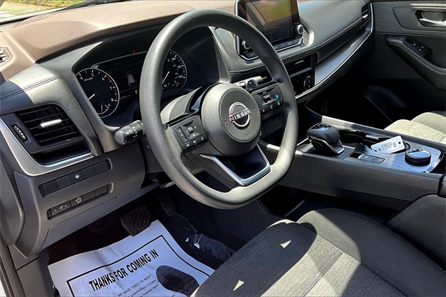 2023 Pearl White Tricoat Nissan Rogue SV AWD SUV