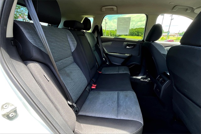 2023 Pearl White Tricoat Nissan Rogue SV AWD SUV