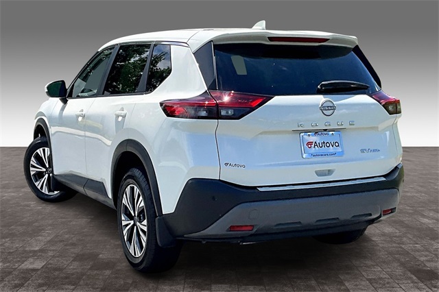 2023 Pearl White Tricoat Nissan Rogue SV AWD SUV