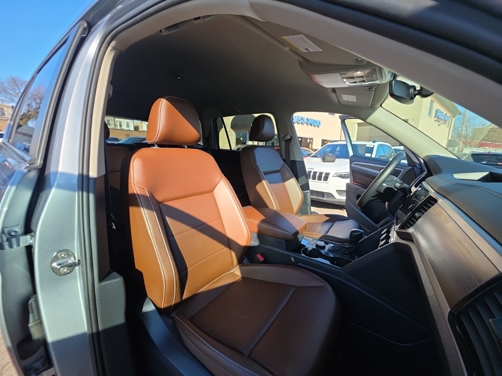 used 2023 Volkswagen Atlas car, priced at $25,595