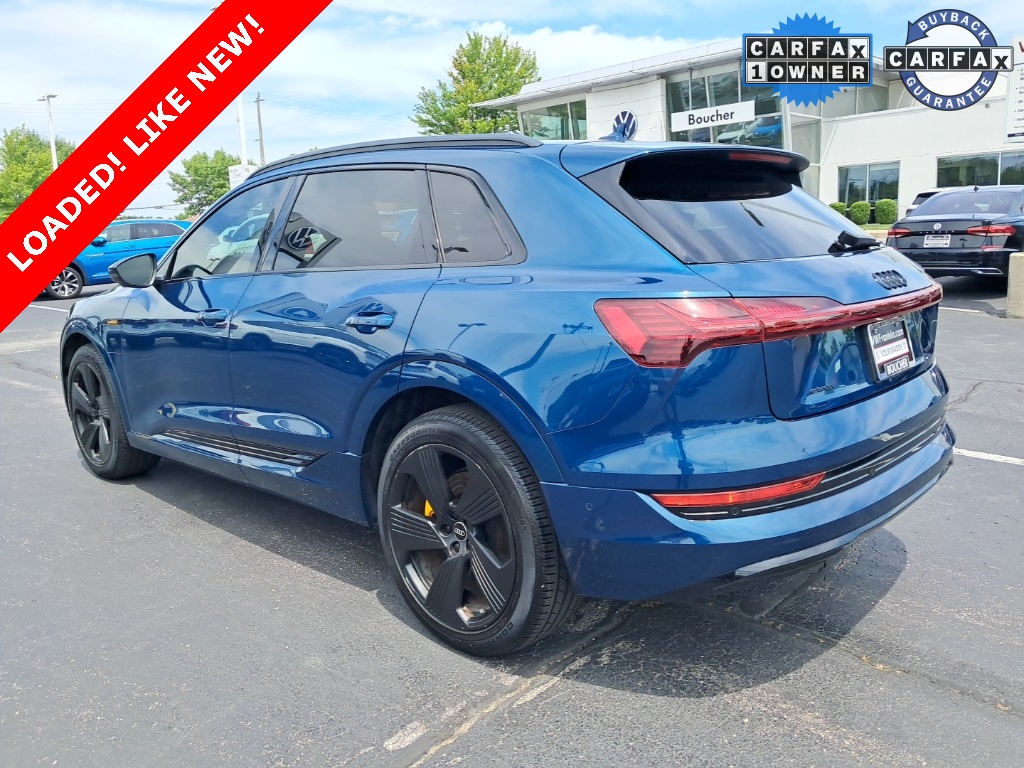 2022 Audi e-tron Premium Plus photo 4